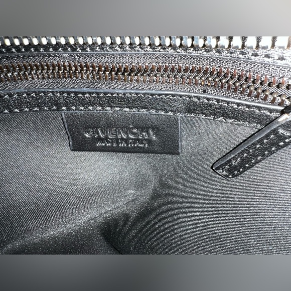 [Sold] Givenchy HDG leather purse in great condition - Picture 7 of 11